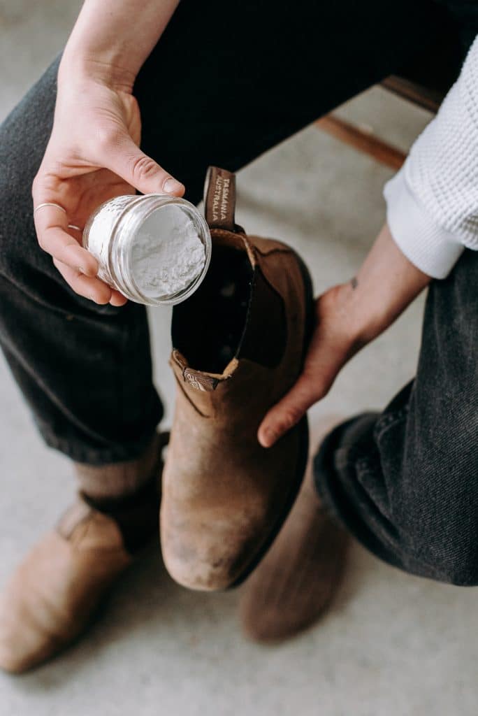 Poudre désodorisante pour bottes et chaussures odorantes