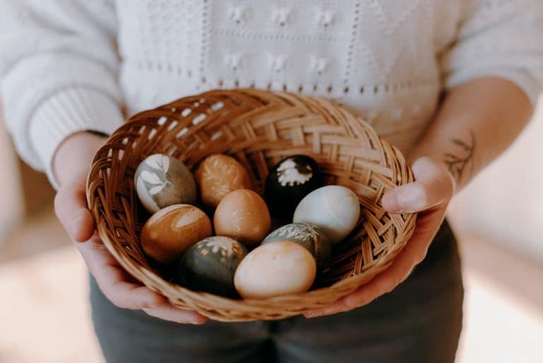 Décorer ses œufs de Pâques naturellement