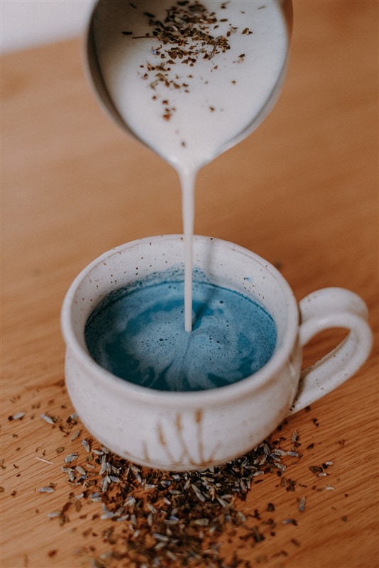 Lattés nocturnes : des toniques de minuit aussi bons que beaux !