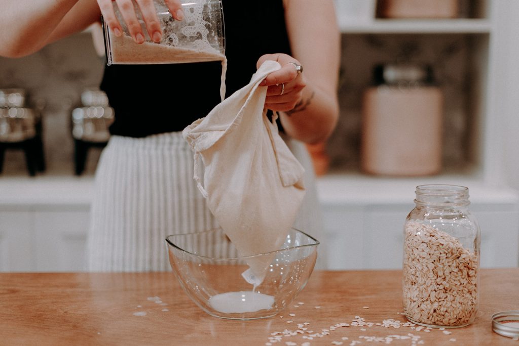 Fabriquer son lait d’avoine maison… non gluant!