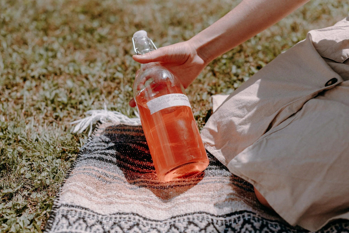 Sumacarde : limonade de sumac et de monarde - Les Mauvaises Herbes