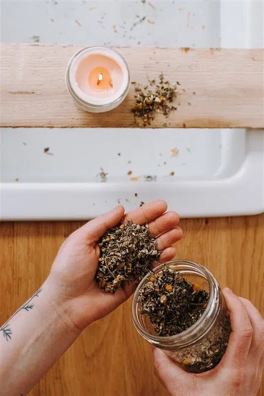 Tisane de bain relaxante - Les Mauvaises Herbes