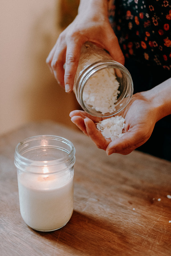 Fabriquer ses bougies de soya aux huiles essentielles | Atelier en présentiel - Les Mauvaises Herbes