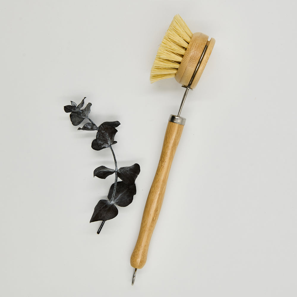 Brosse à vaisselle à tête rechargeable en bambou - Les Mauvaises Herbes